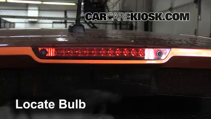 Third Brake Light Bulb Change Saturn Vue (2008-2010) - 2009 Saturn Vue